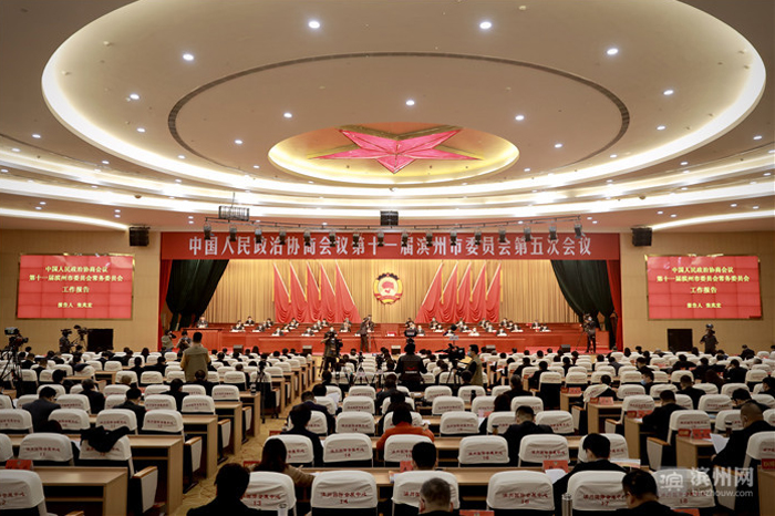 市政协委员王荣博为家乡开展建言建策